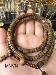 Premium Wild Agarwood Bracelet – Handmade 108 Beads from Vietnam