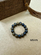Black Kynam Agarwood Ring – Rare Chain Style from Central Vietnam