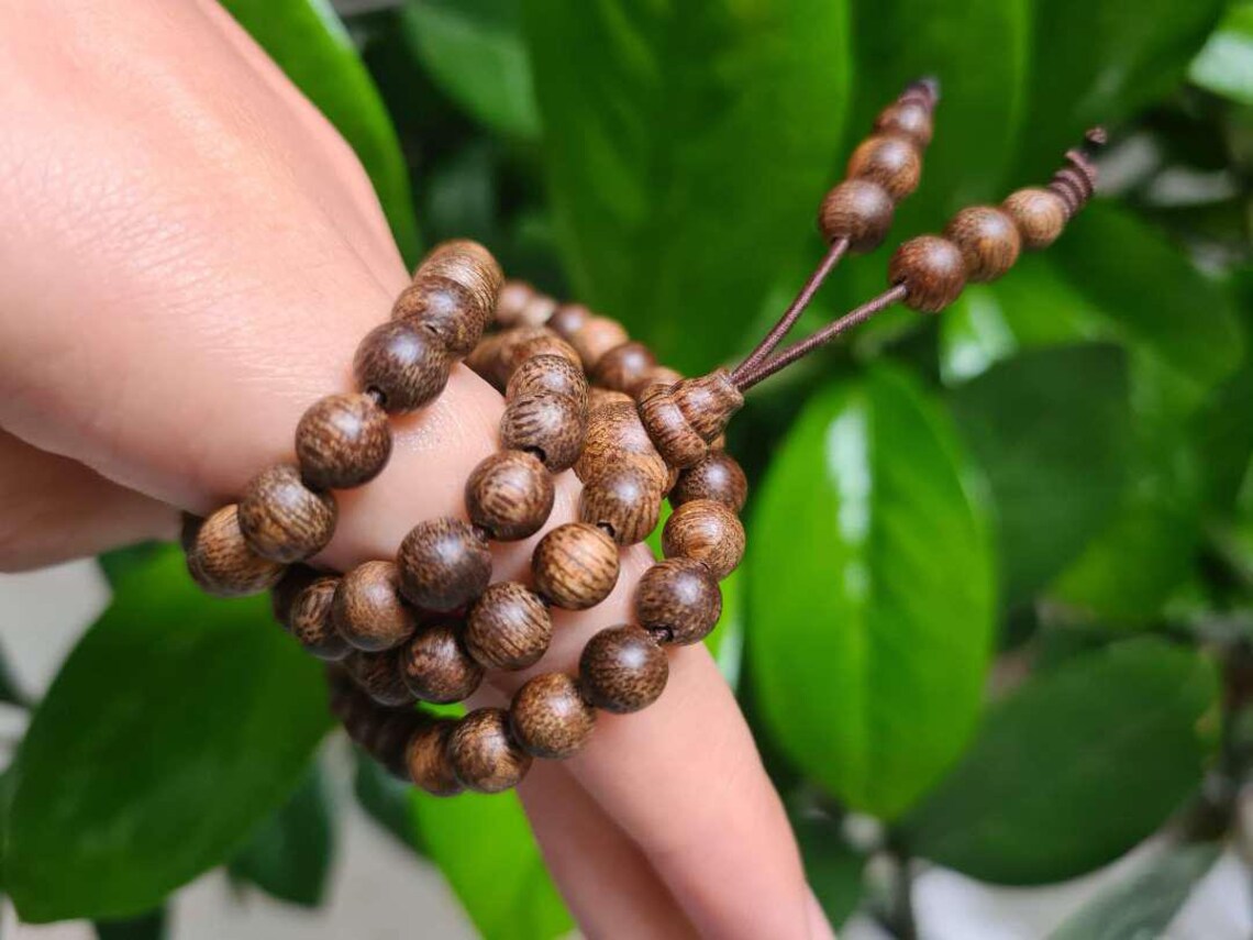 FengShui Agarwood Bracelet 108 Beads | 100% Natural Vietnamese Agarwood Bracelets | Agarwood Bracelet Chain of 108 Beads 6-7mm